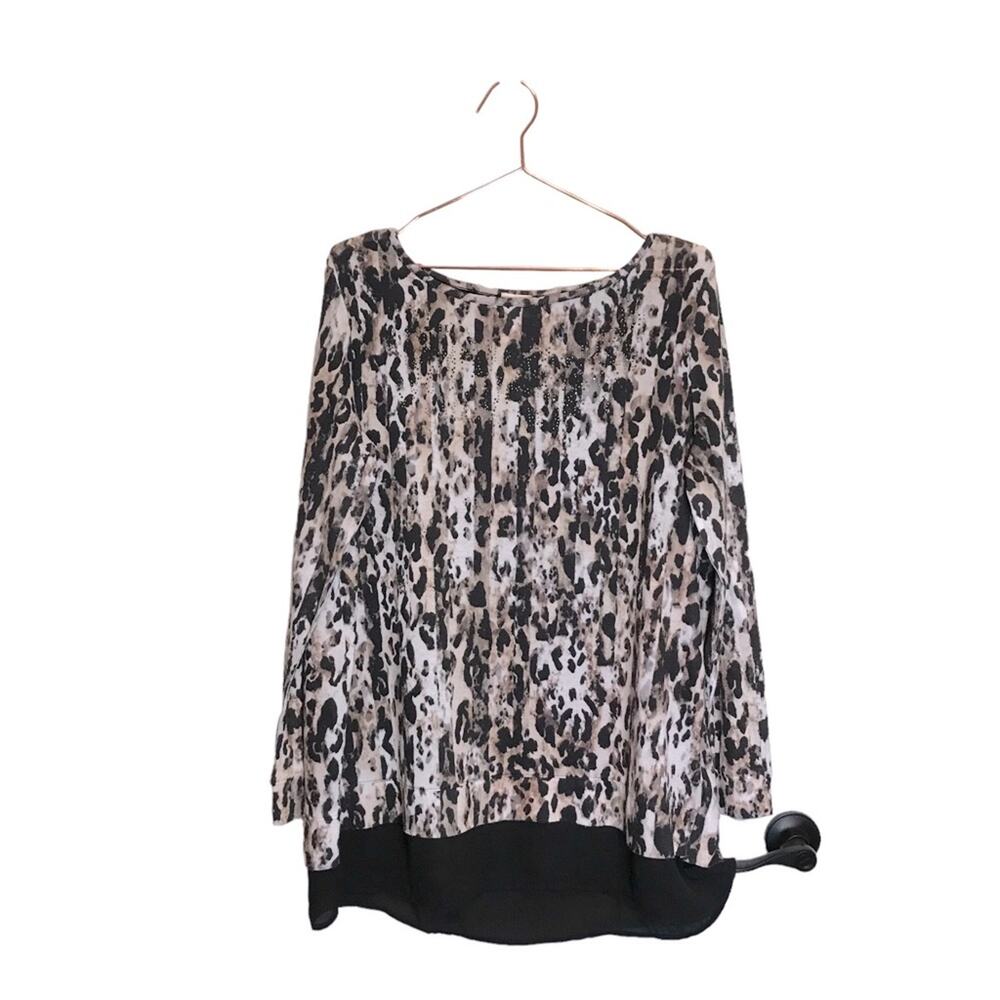 Zenergy by Chicos animal print embellished multi fabric top tunic size 2